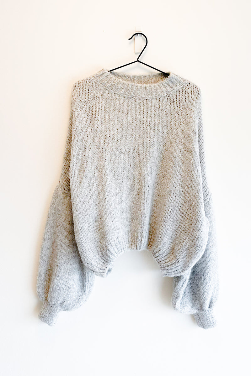 Short Oversized Knit Sweater Light Grey